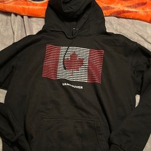 VANCOUVER CANADA HOODIE